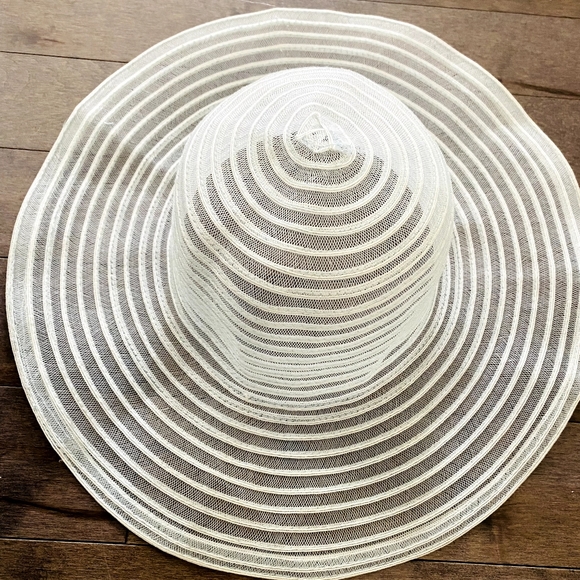 Unique vintage hat - Picture 1 of 6